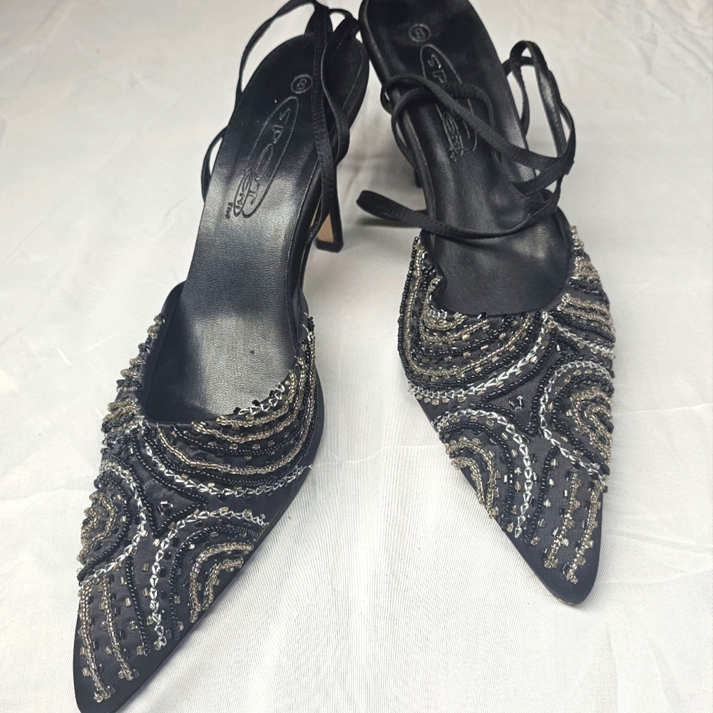 Vintage beaded kitten heels